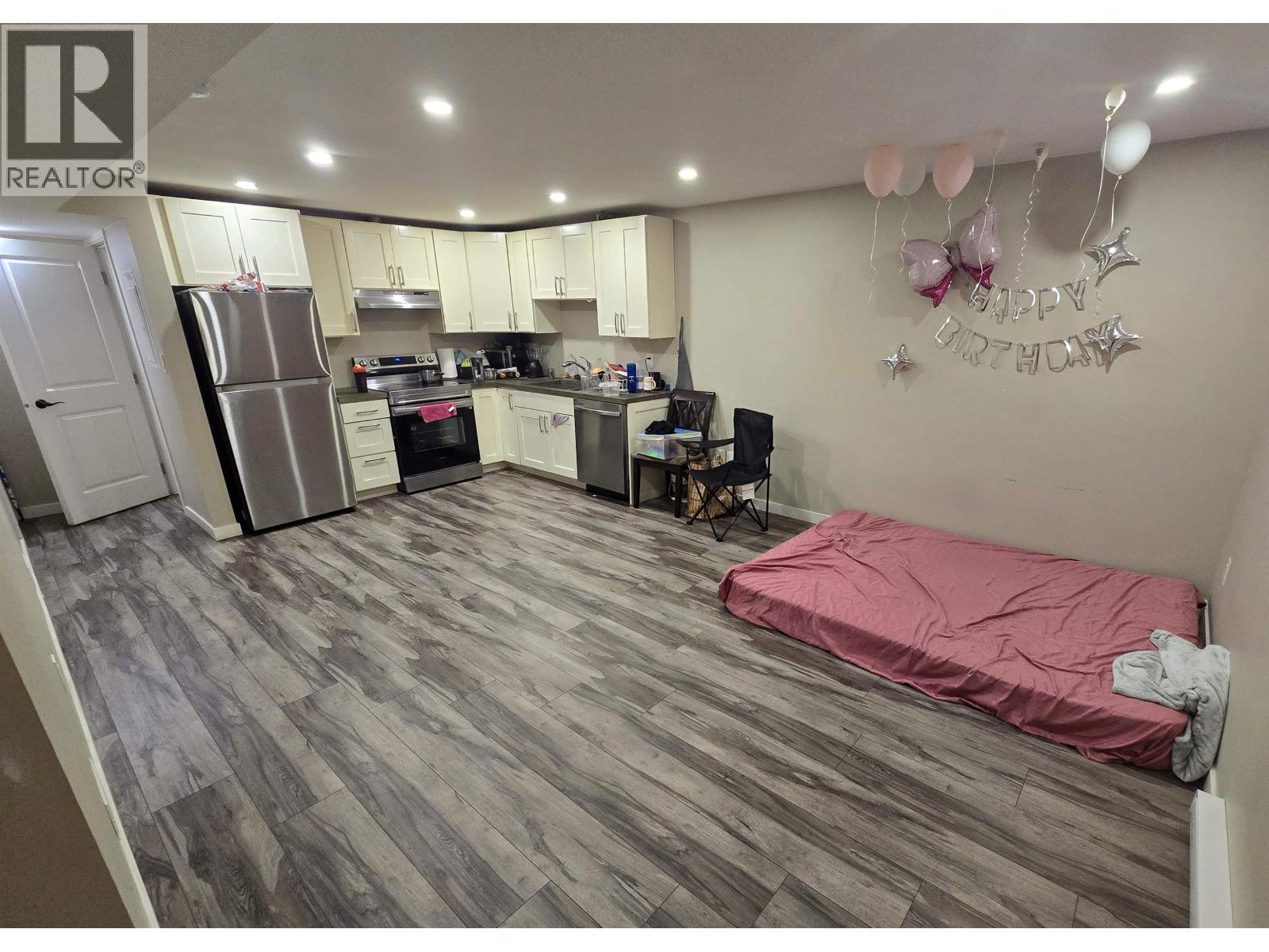 












4930 WALSH AVENUE

,
Terrace,




British Columbia
V8G1Z2

