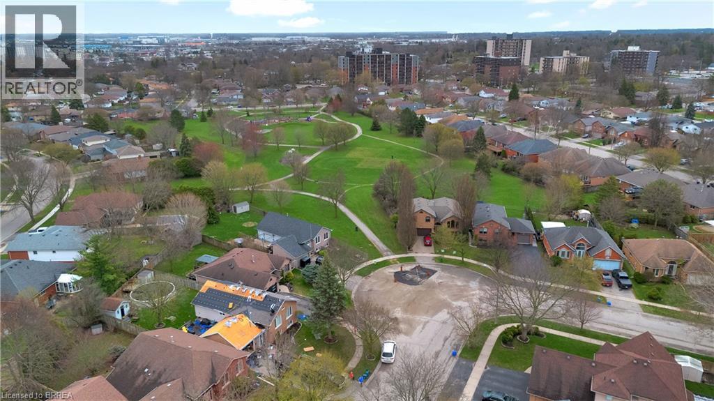 












44 TRILLIUM Way

,
Brantford,




Ontario
N3R7T8

