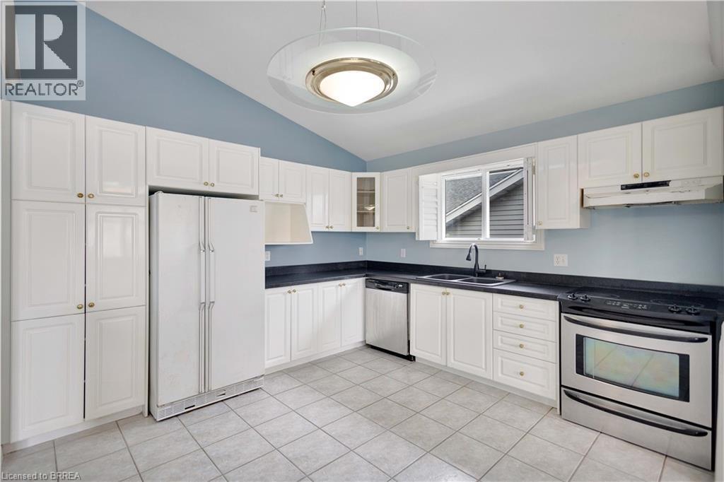 












44 TRILLIUM Way

,
Brantford,




Ontario
N3R7T8

