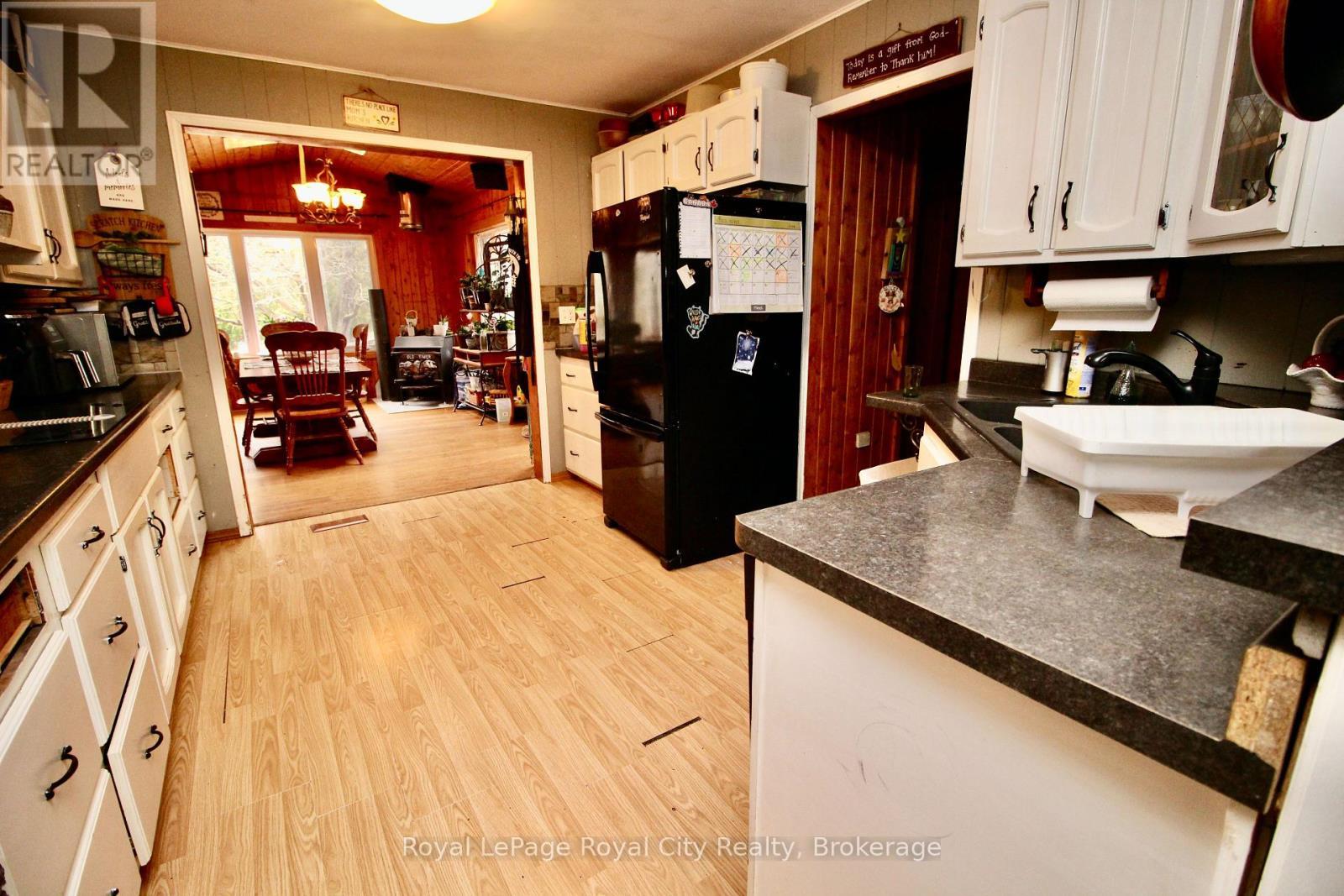 












192 MCARTHUR ROAD

,
Northern Bruce Peninsula,




Ontario
N0H2R0


