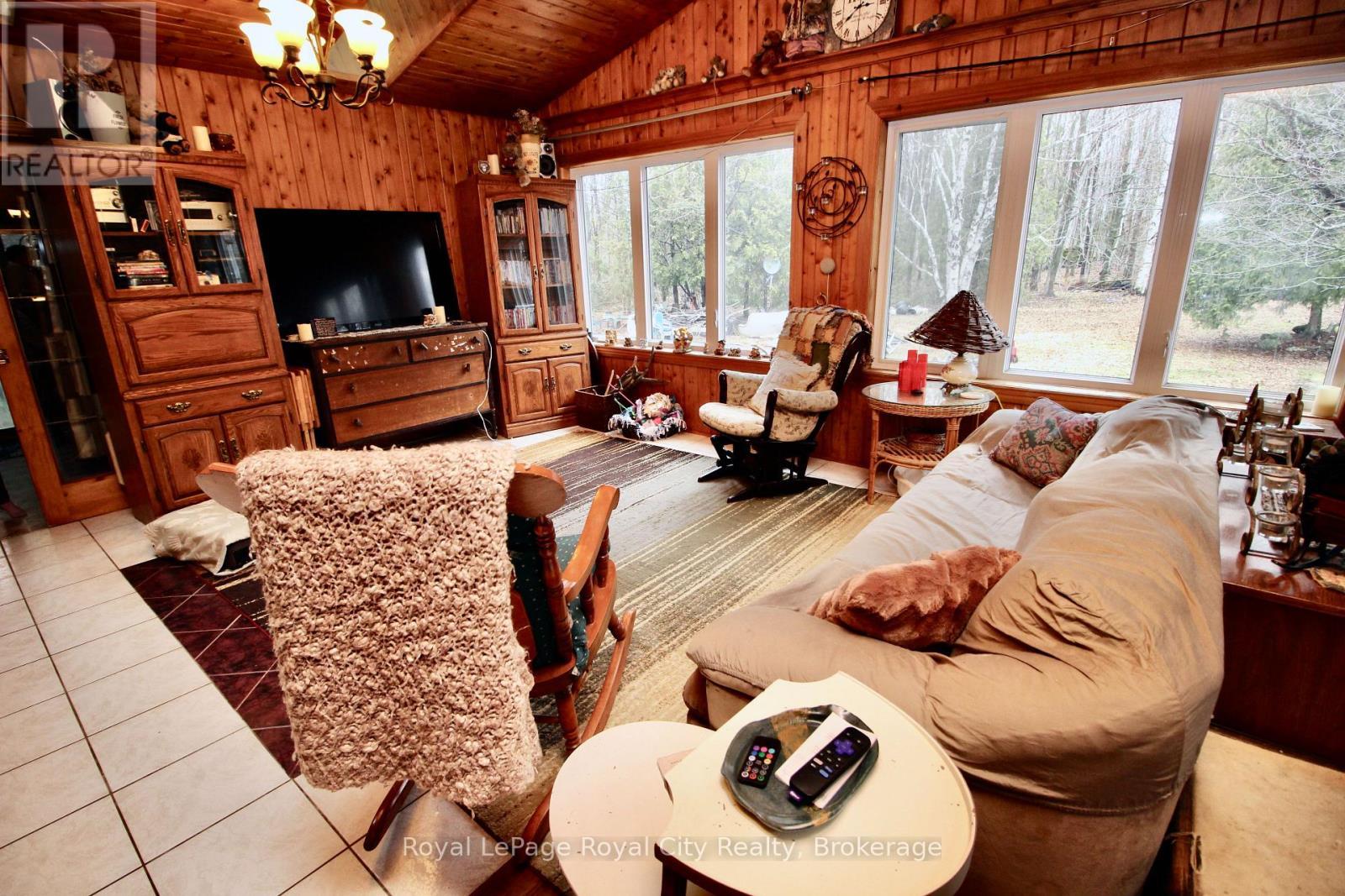 












192 MCARTHUR ROAD

,
Northern Bruce Peninsula,




Ontario
N0H2R0

