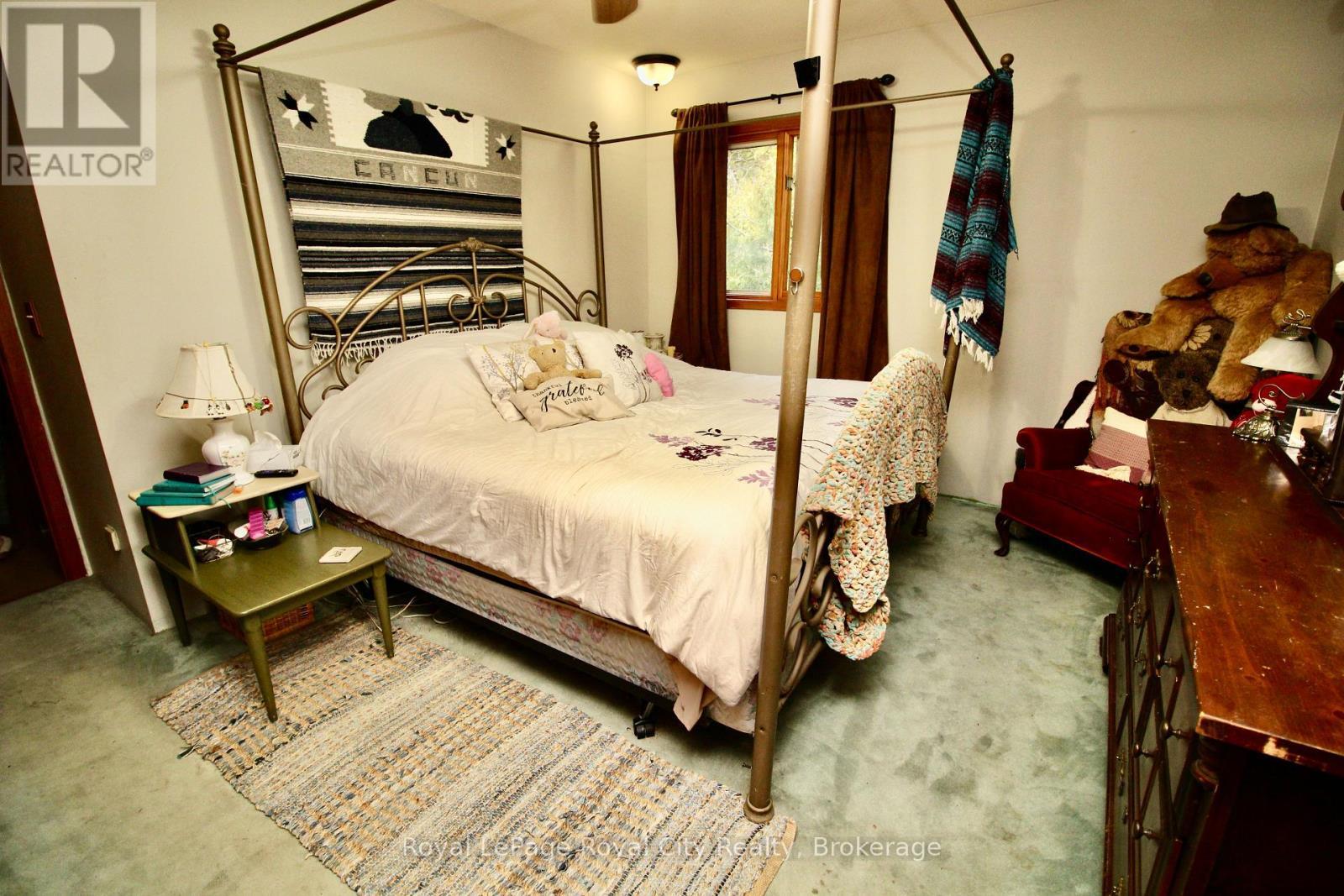 












192 MCARTHUR ROAD

,
Northern Bruce Peninsula,




Ontario
N0H2R0

