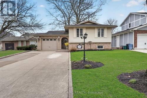 Welcome to 7438 Petrullo Court, Niagara Falls!