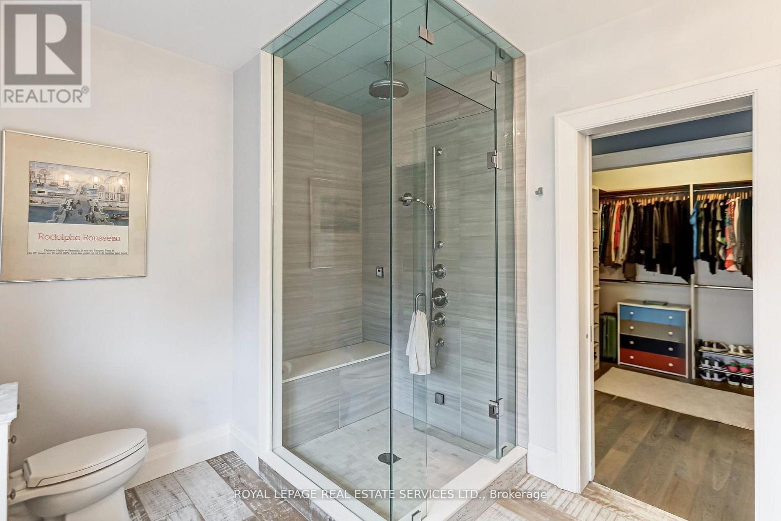 












34 LAMBETH ROAD

,
Toronto,




Ontario
M9A2Y7

