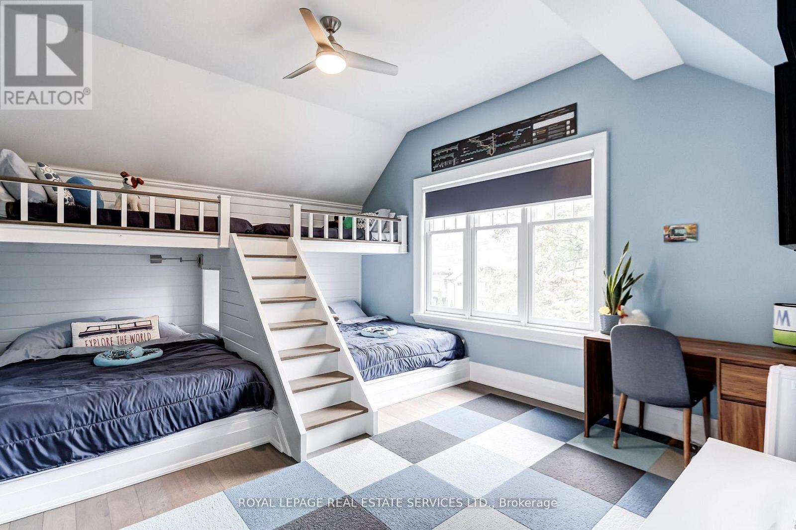 












34 LAMBETH ROAD

,
Toronto,




Ontario
M9A2Y7

