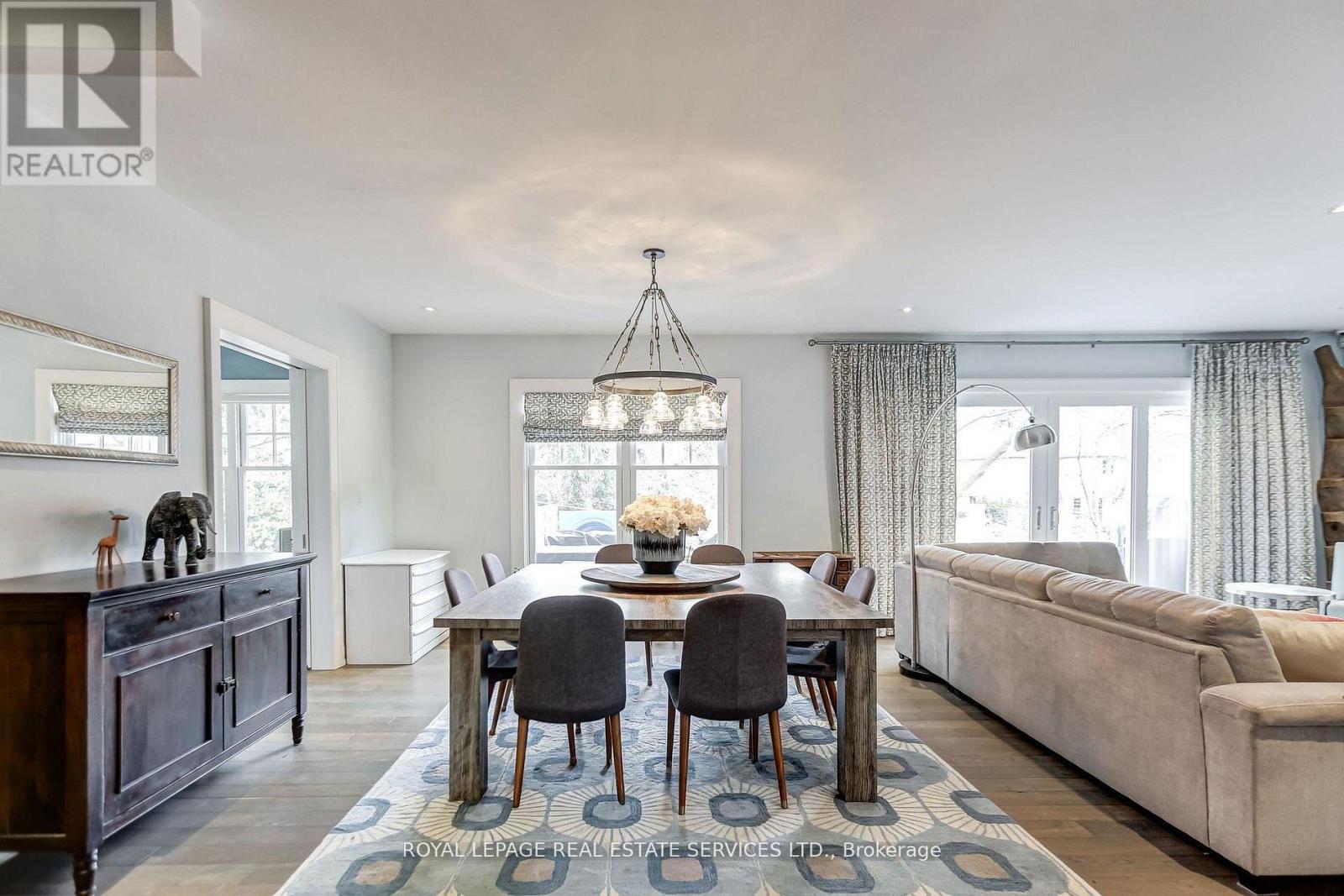 












34 LAMBETH ROAD

,
Toronto,




Ontario
M9A2Y7


