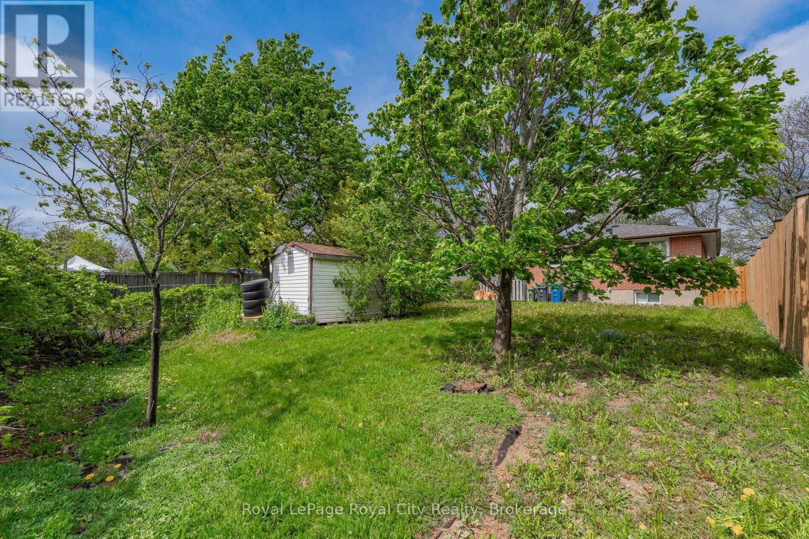 












161 HADATI ROAD

,
Guelph (Grange Road),




Ontario
N1E6N3

