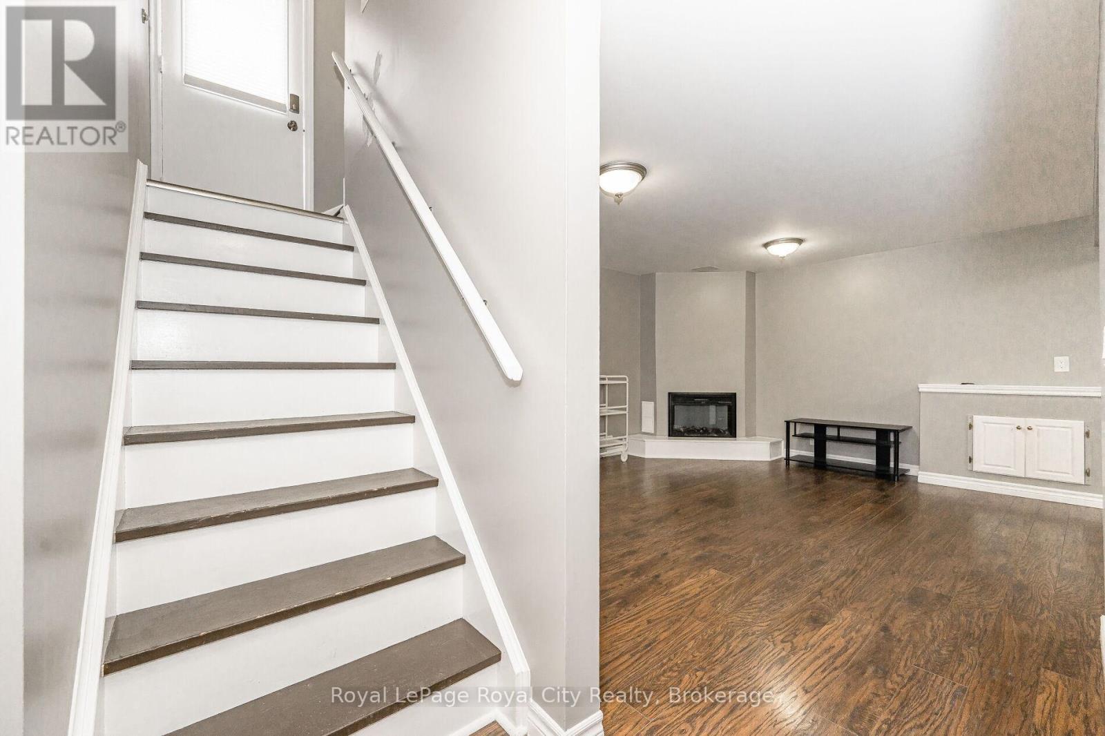 












161 HADATI ROAD

,
Guelph (Grange Road),




Ontario
N1E6N3

