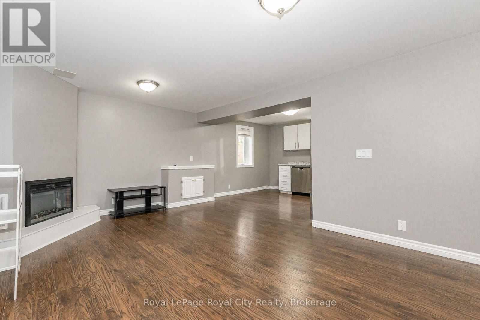 












161 HADATI ROAD

,
Guelph (Grange Road),




Ontario
N1E6N3

