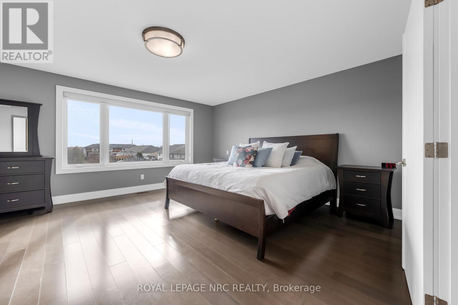 












80 DAYS AVENUE

,
Thorold (Hurricane/Merrittville),




Ontario
L2V0E6

