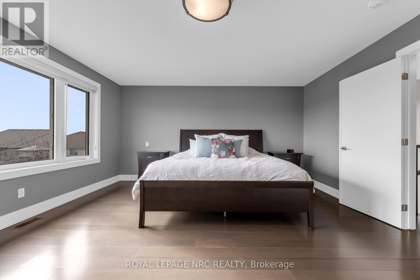 












80 DAYS AVENUE

,
Thorold (Hurricane/Merrittville),




Ontario
L2V0E6

