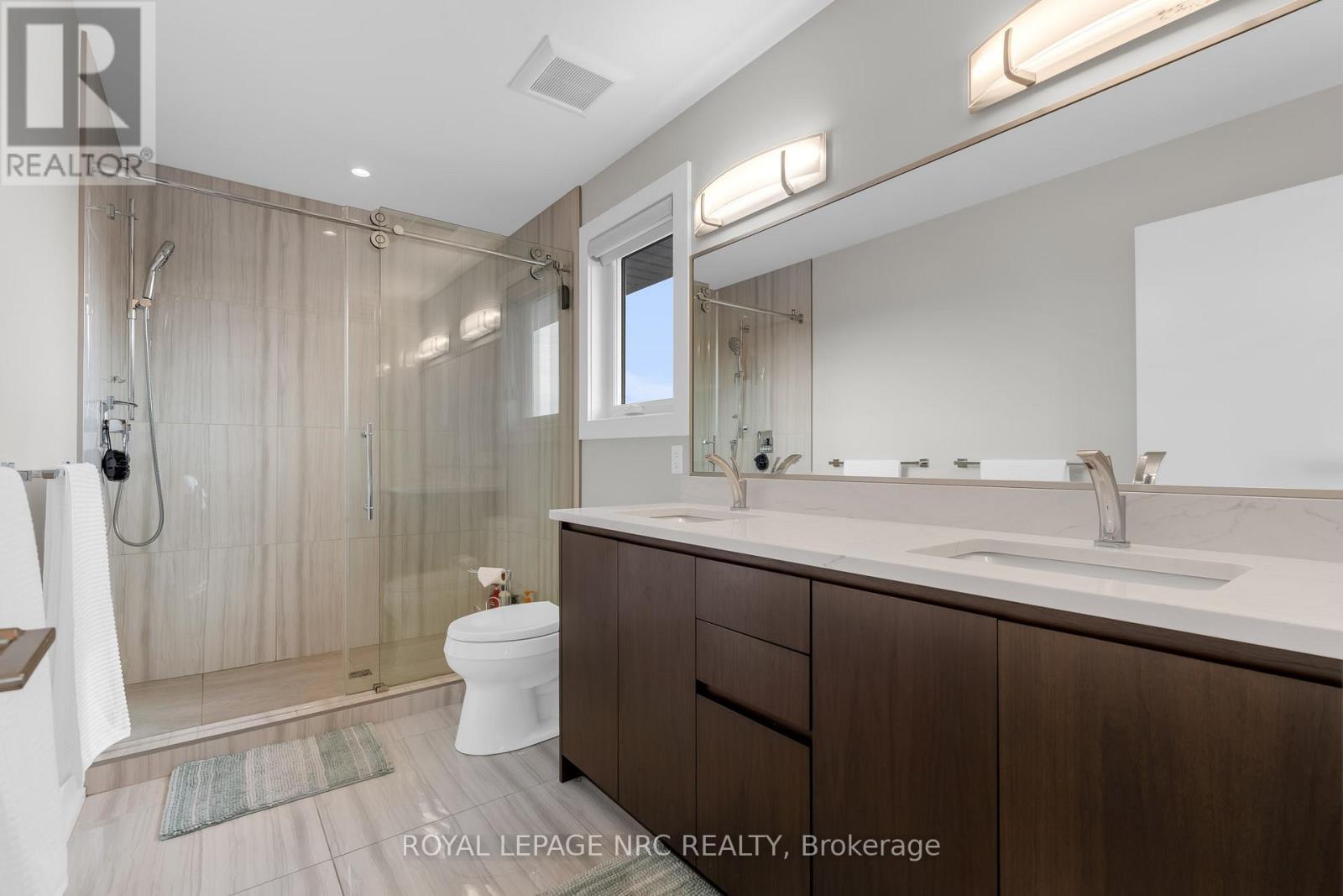












80 DAYS AVENUE

,
Thorold (Hurricane/Merrittville),




Ontario
L2V0E6

