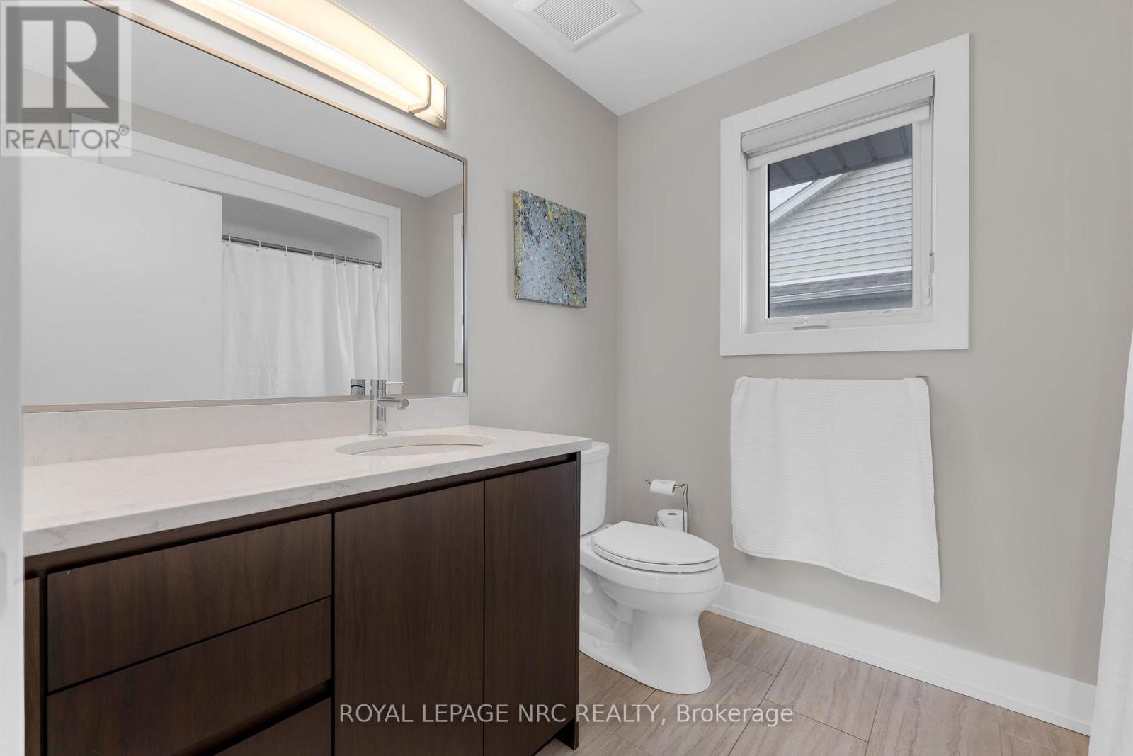 












80 DAYS AVENUE

,
Thorold (Hurricane/Merrittville),




Ontario
L2V0E6

