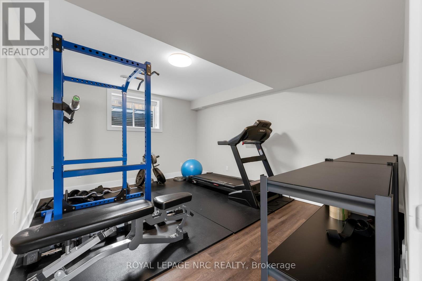 












80 DAYS AVENUE

,
Thorold (Hurricane/Merrittville),




Ontario
L2V0E6

