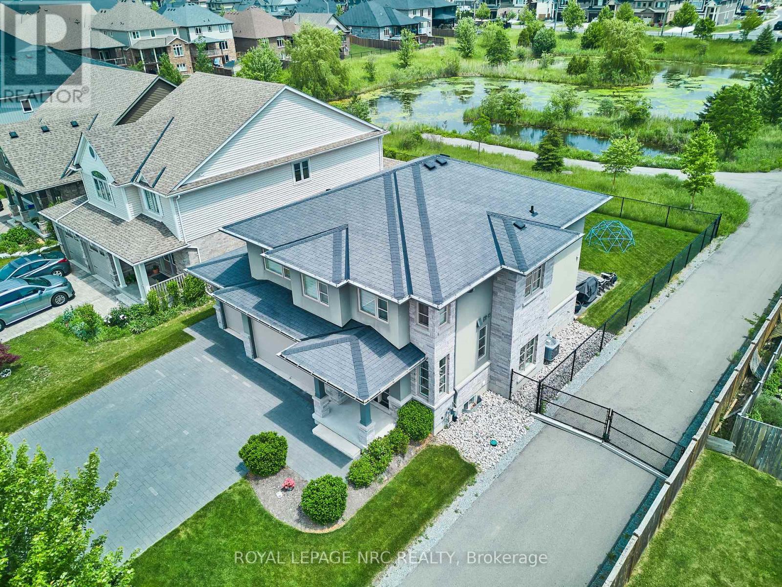 












80 DAYS AVENUE

,
Thorold (Hurricane/Merrittville),




Ontario
L2V0E6

