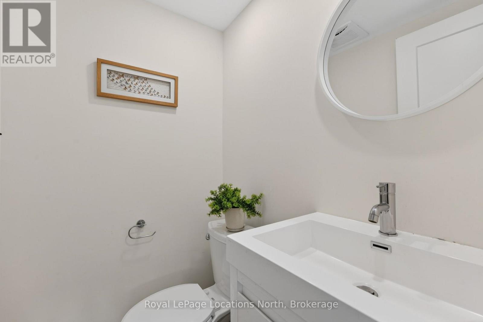 












363-361 CEDAR STREET

,
Collingwood,




Ontario
L9Y3B2

