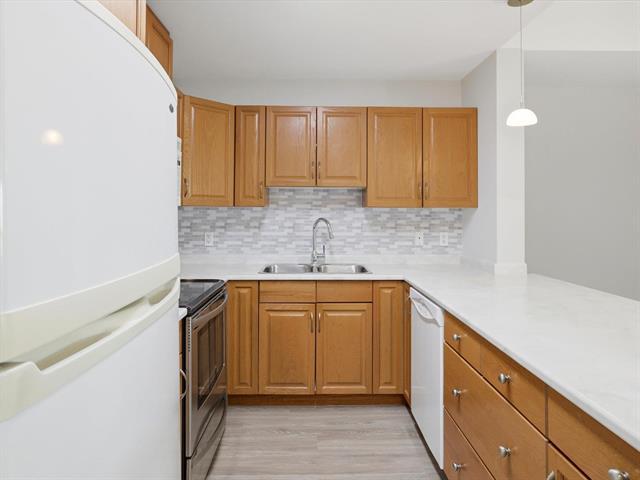 









1275


Leila

AVE, 1306,
Winnipeg,




MB
R2P 1J6

