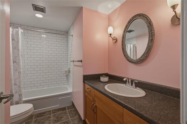 









323


Wellington

CR, 1701,
Winnipeg,




MB
R3M 0A4

