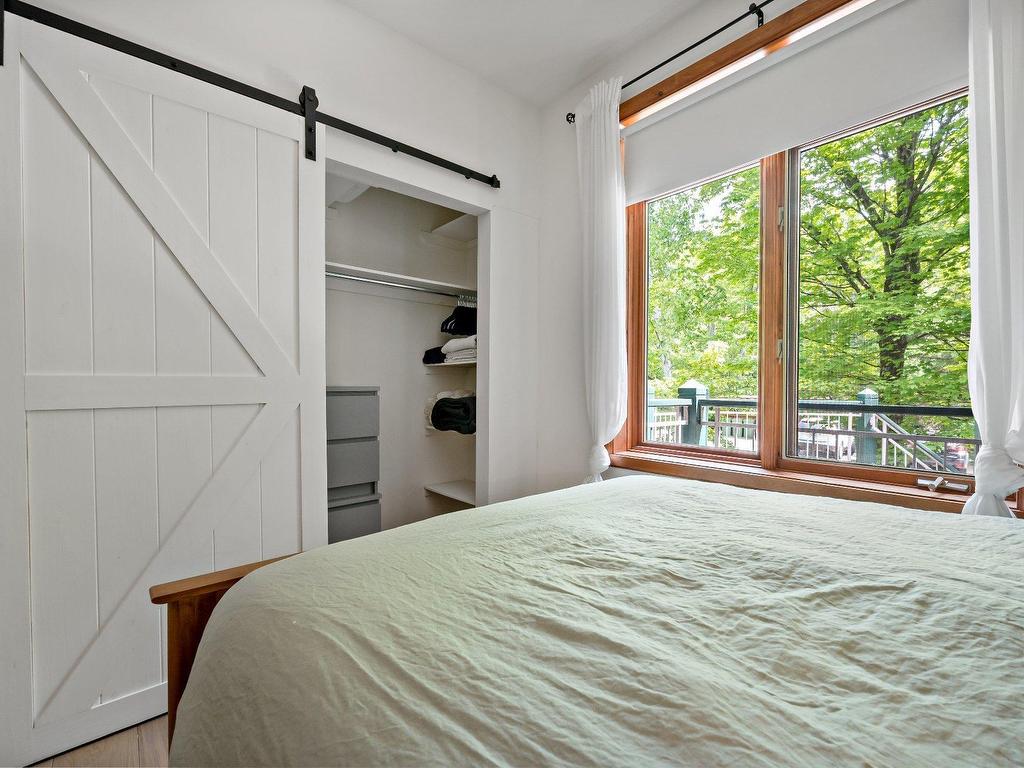 









165


Ch. de la Forêt

, 6,
Mont-Tremblant,




QC
J8E3K8

