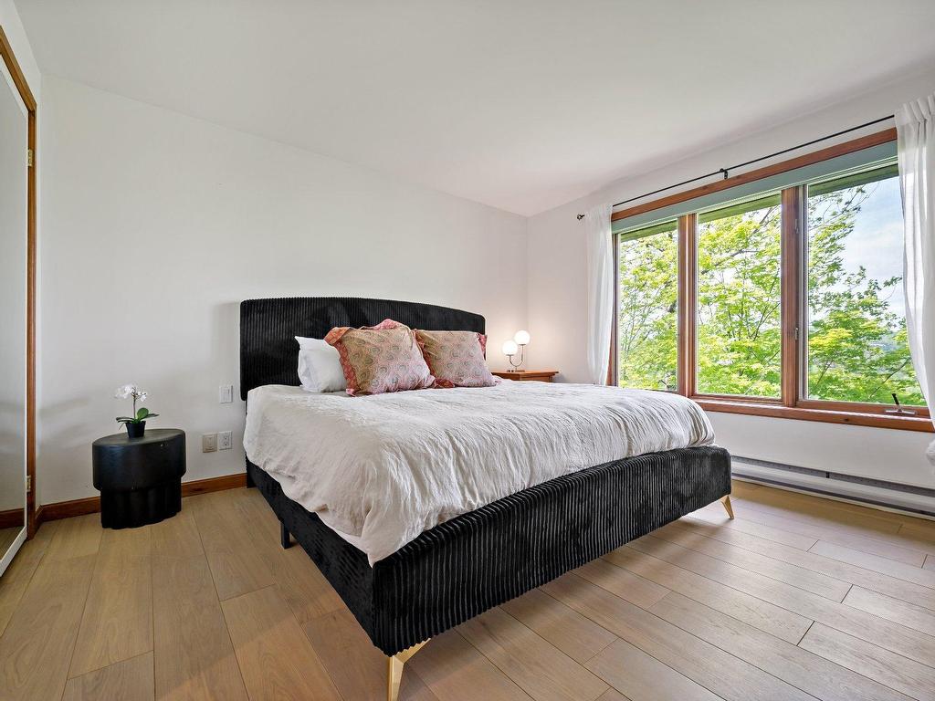 









165


Ch. de la Forêt

, 6,
Mont-Tremblant,




QC
J8E3K8

