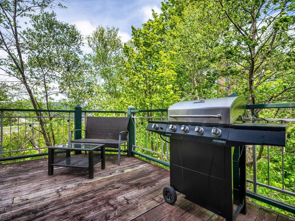 









165


Ch. de la Forêt

, 6,
Mont-Tremblant,




QC
J8E3K8

