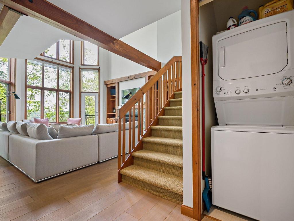 









165


Ch. de la Forêt

, 6,
Mont-Tremblant,




QC
J8E3K8

