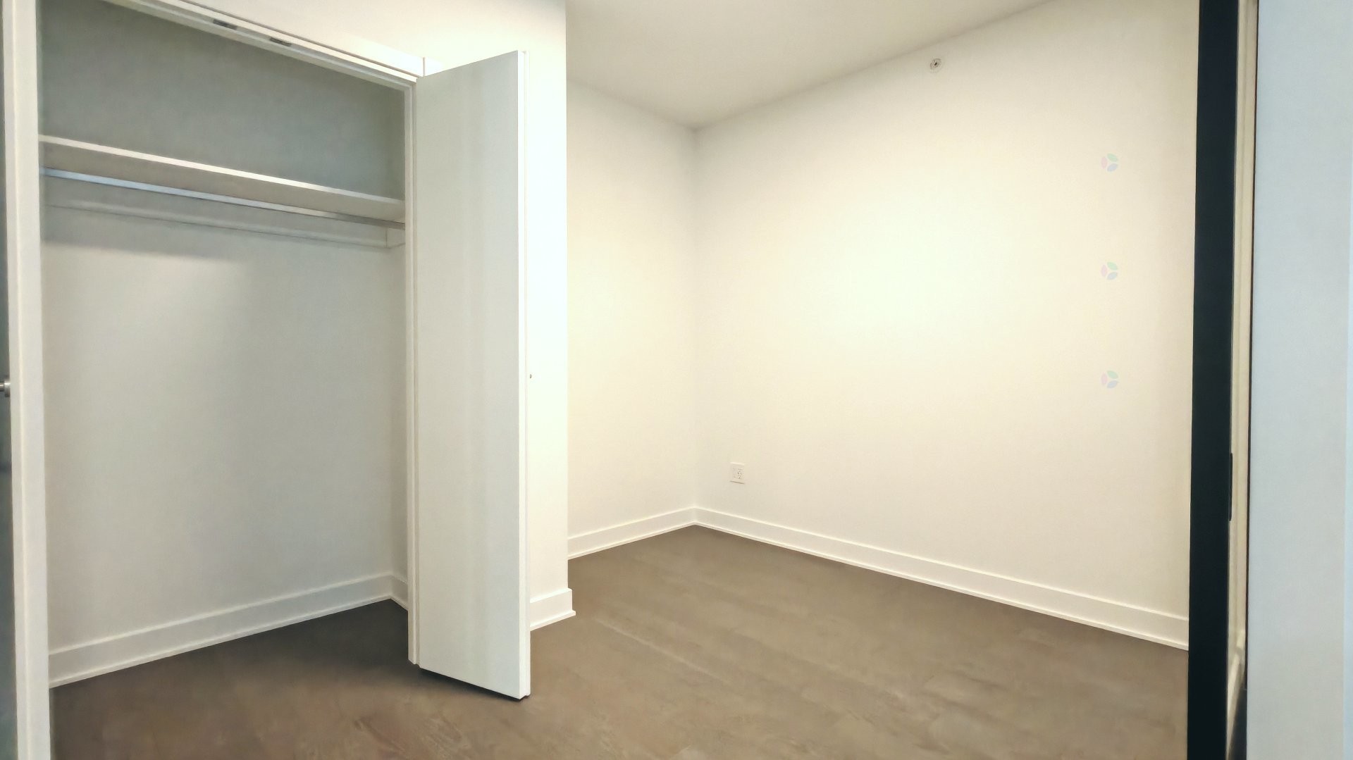 









1518


Rue Sherbrooke O.

, 1127,
Montréal (Ville-Marie),




QC
H3G1L5

