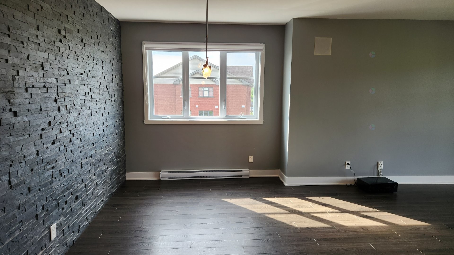 









7555


Boul. Cousineau

,
Longueuil (Saint-Hubert),




QC
J3Y0G4

