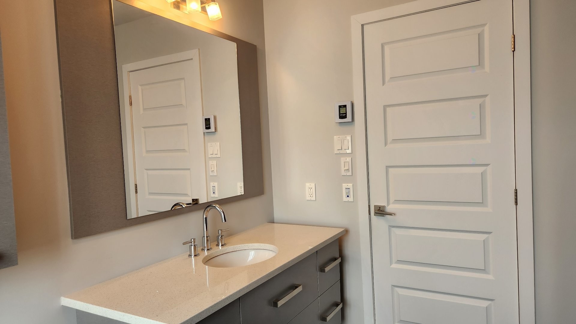 









7555


Boul. Cousineau

,
Longueuil (Saint-Hubert),




QC
J3Y0G4

