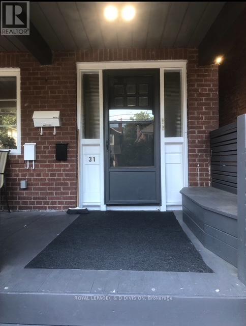 












MAIN - 31 RANLEIGH AVENUE

,
Toronto,




Ontario
M4N1X2

