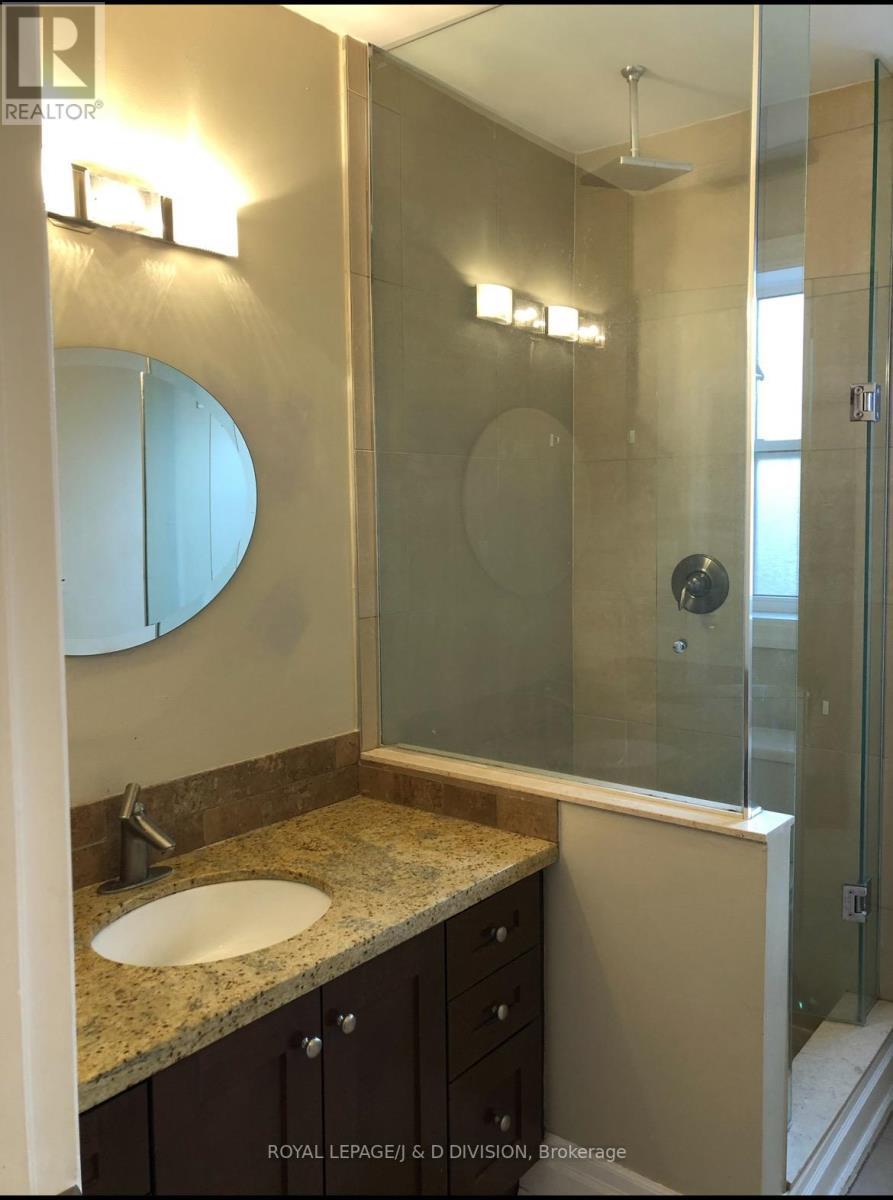 












MAIN - 31 RANLEIGH AVENUE

,
Toronto,




Ontario
M4N1X2

