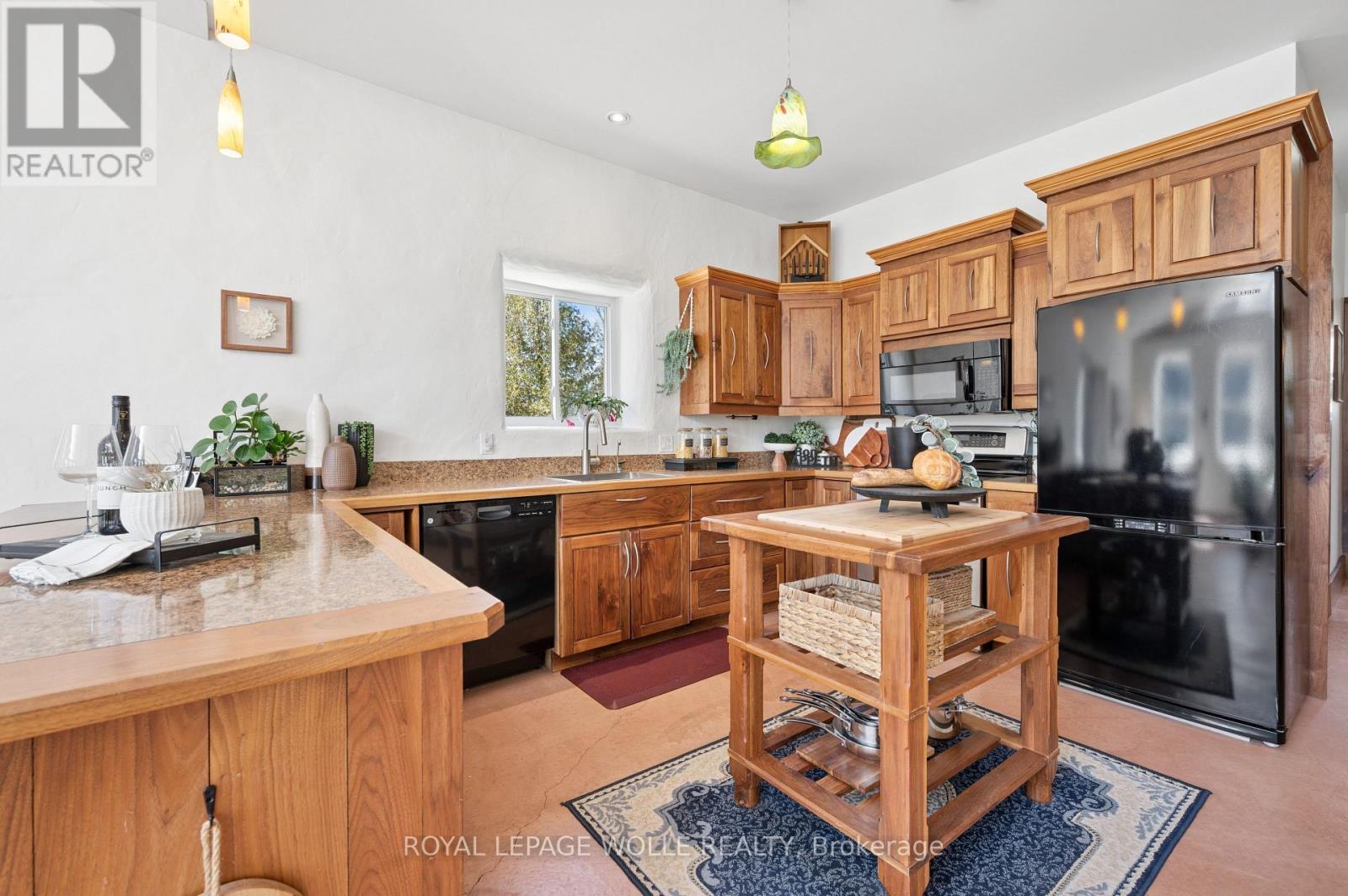 












5578 11TH LINE

,
Minto,




Ontario
N0G1Z0

