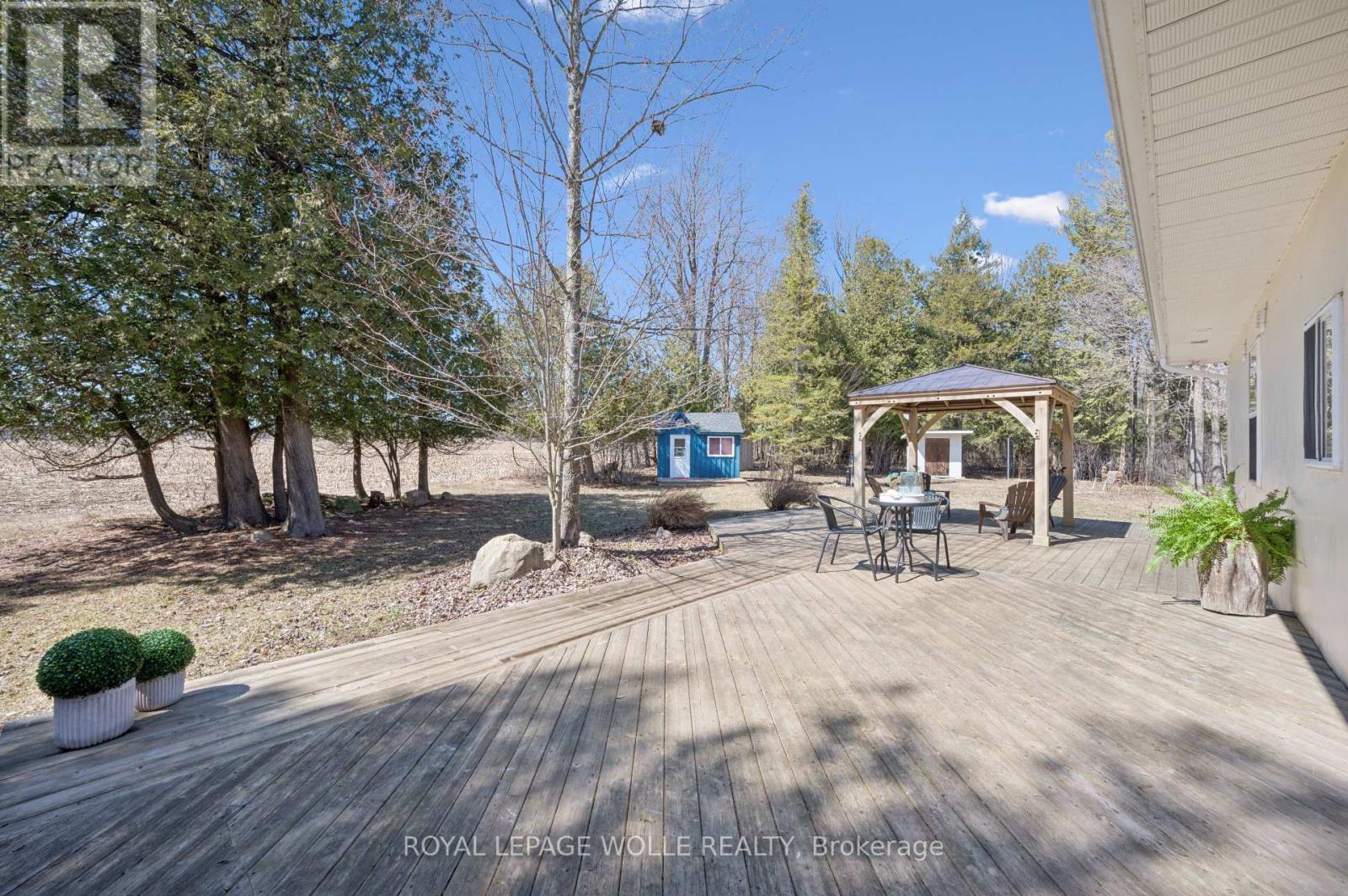 












5578 11TH LINE

,
Minto,




Ontario
N0G1Z0

