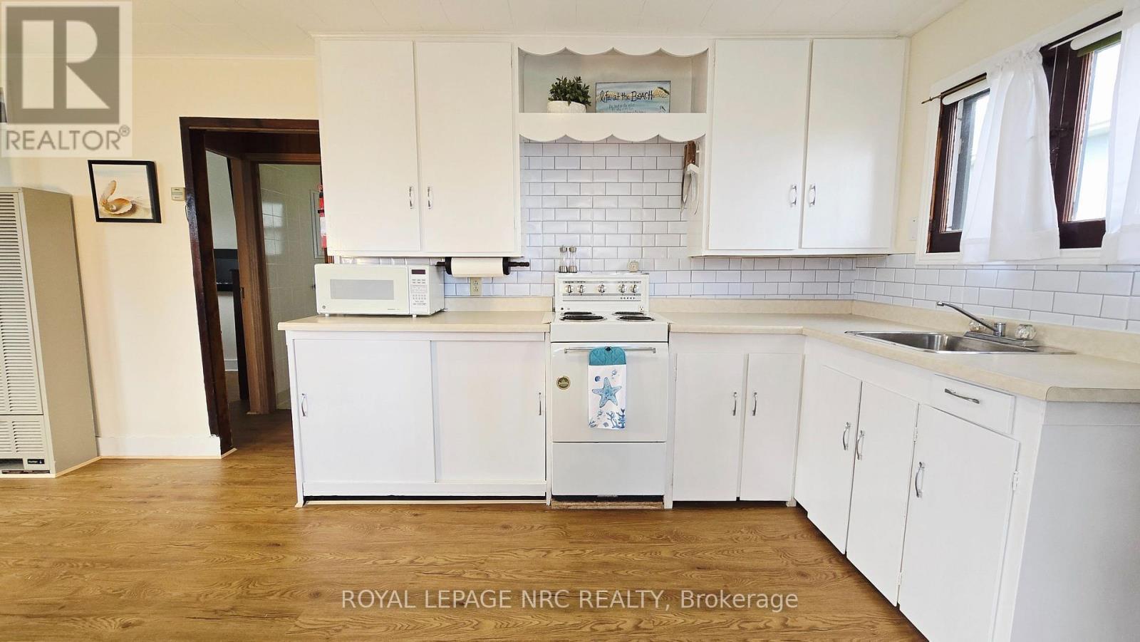 












11170 CHURCHILL AVENUE

,
Wainfleet (Lakeshore),




Ontario
L3K5V4

