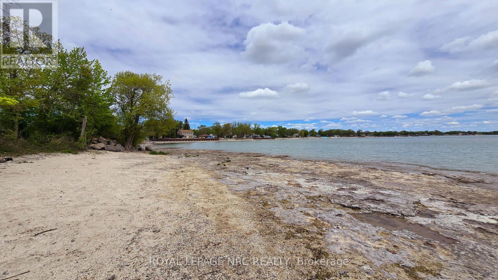 












11170 CHURCHILL AVENUE

,
Wainfleet (Lakeshore),




Ontario
L3K5V4

