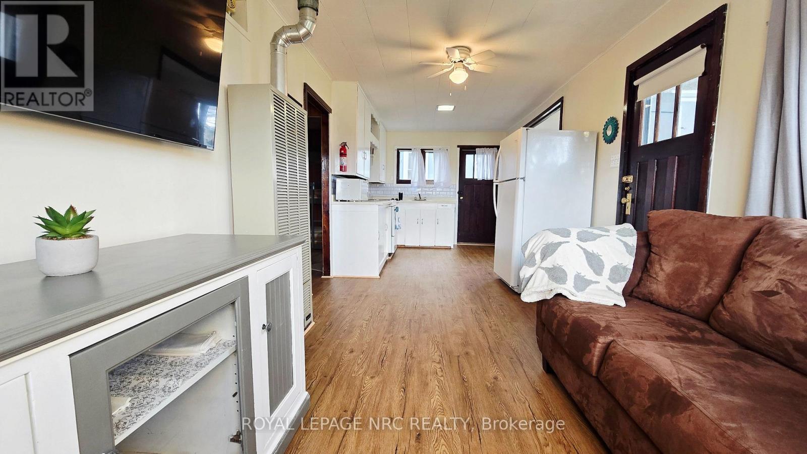 












11170 CHURCHILL AVENUE

,
Wainfleet (Lakeshore),




Ontario
L3K5V4

