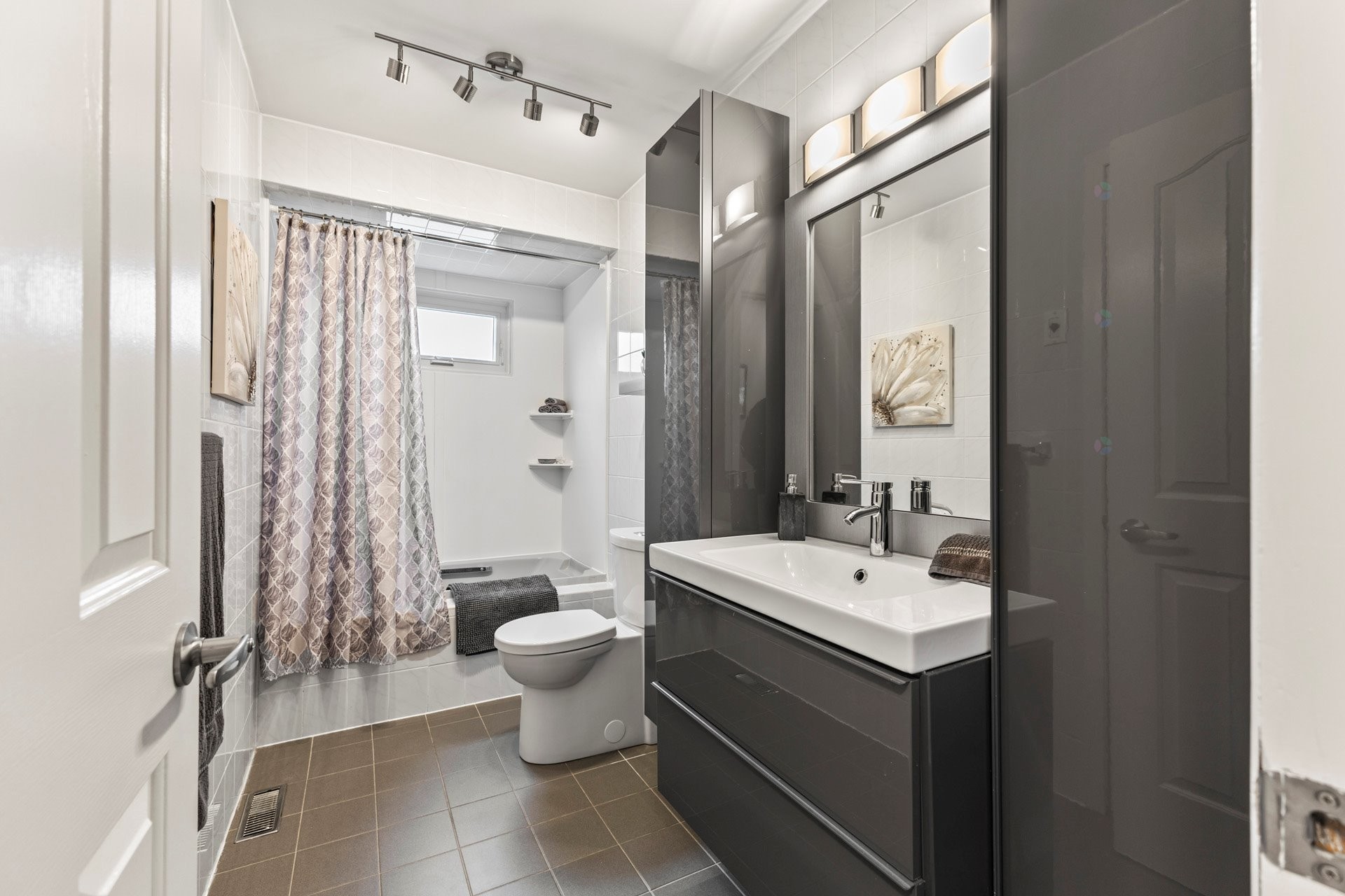 









30


Rue Hamlet

,
Dollard-des-Ormeaux,




QC
H9G2L4

