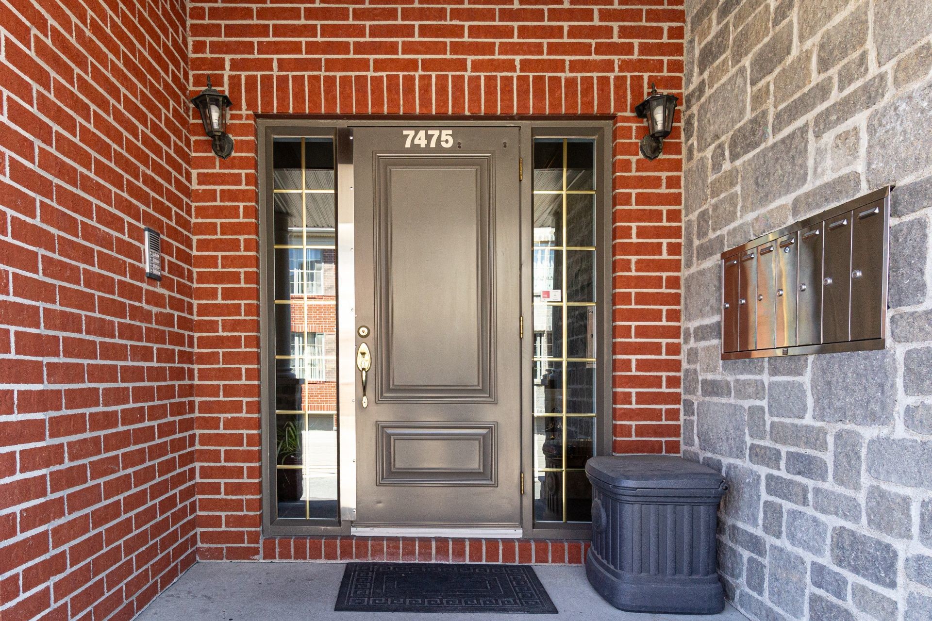 









7475


Rue Lautrec

, 4,
Brossard,




QC
J4Y3H7

