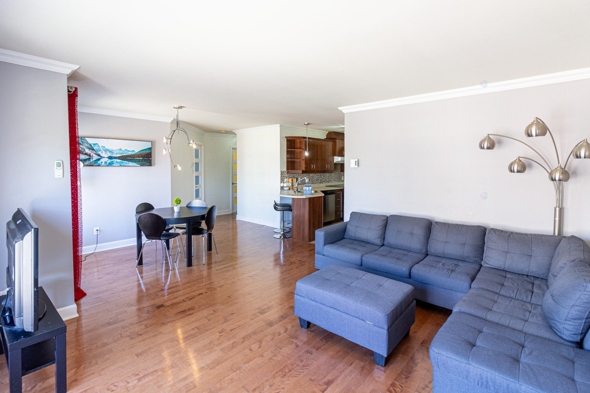 









7475


Rue Lautrec

, 4,
Brossard,




QC
J4Y3H7

