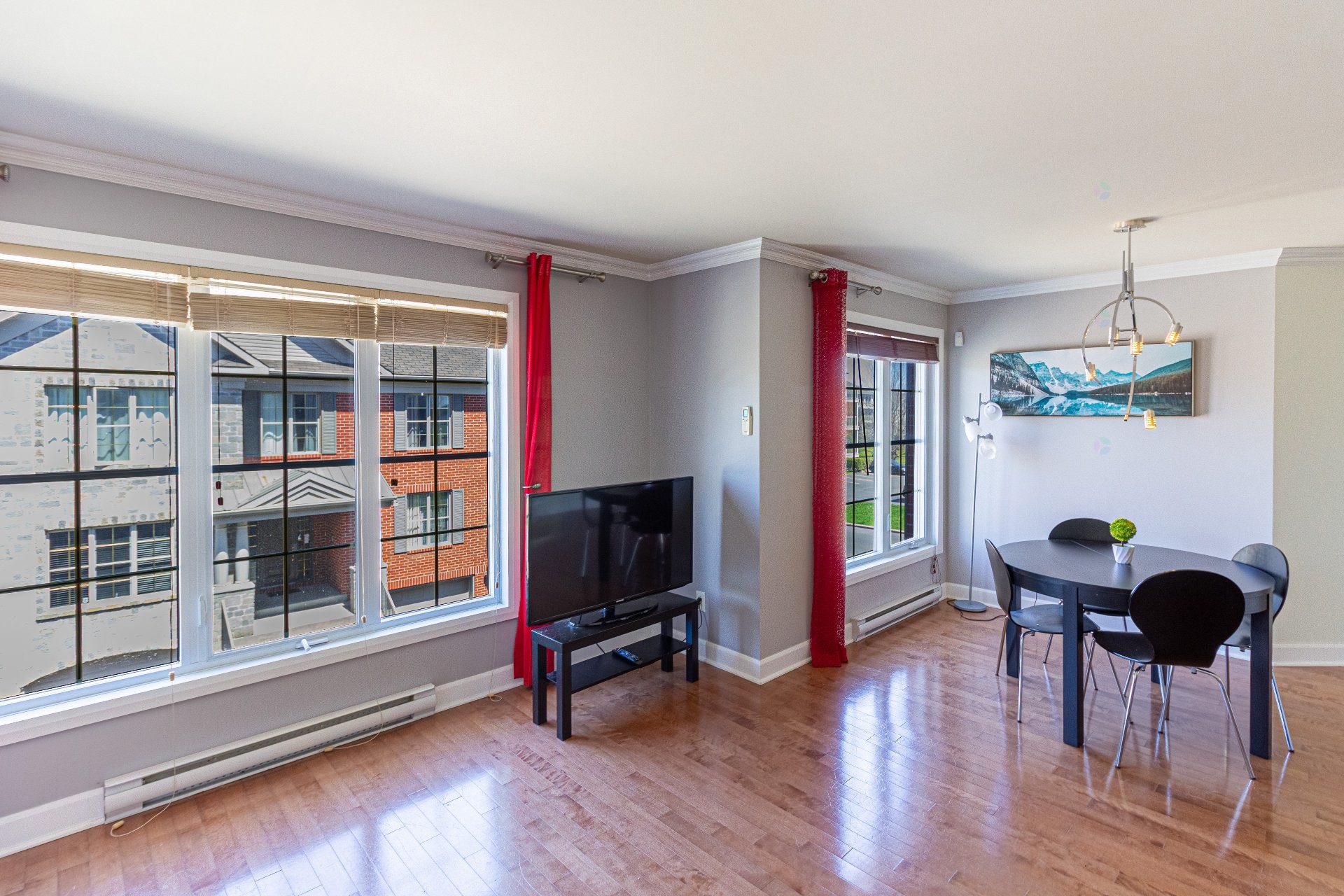 









7475


Rue Lautrec

, 4,
Brossard,




QC
J4Y3H7

