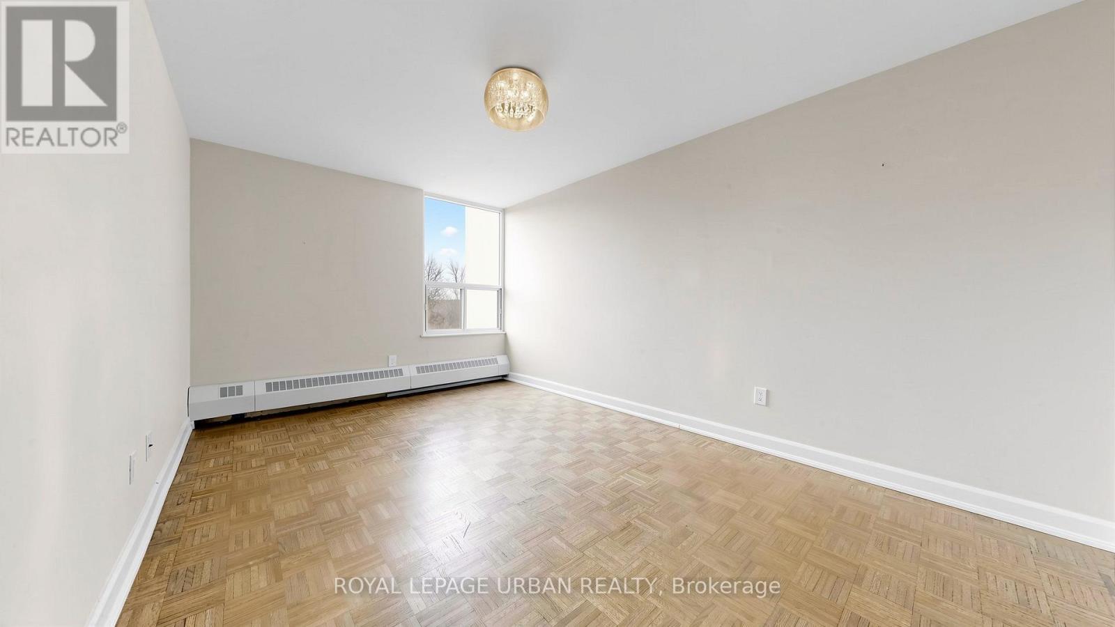 












602 - 60 PAVANE LINKWAY

,
Toronto,




Ontario
M3C1A1


