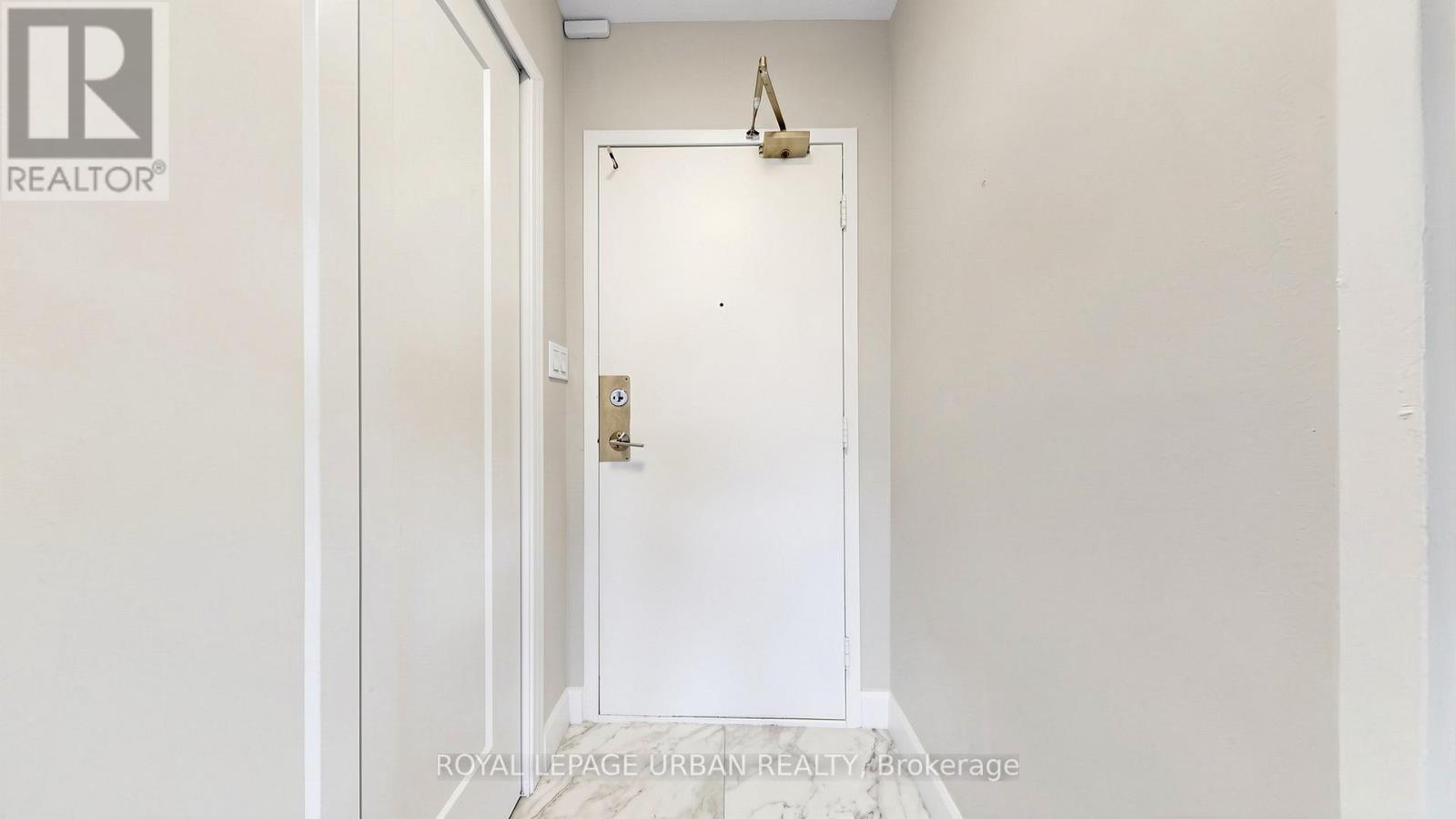 












602 - 60 PAVANE LINKWAY

,
Toronto,




Ontario
M3C1A1

