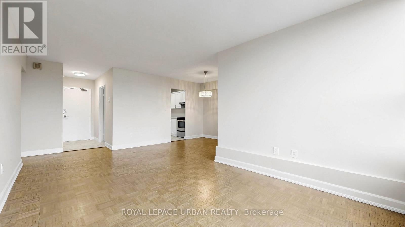 












602 - 60 PAVANE LINKWAY

,
Toronto,




Ontario
M3C1A1

