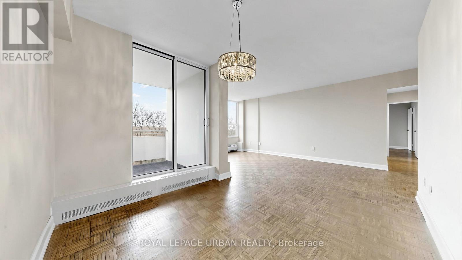 












602 - 60 PAVANE LINKWAY

,
Toronto,




Ontario
M3C1A1

