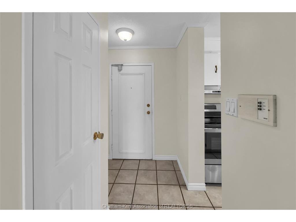 









975


Grand

Avenue West, 304,
Chatham,




ON
N7L 4Z6

