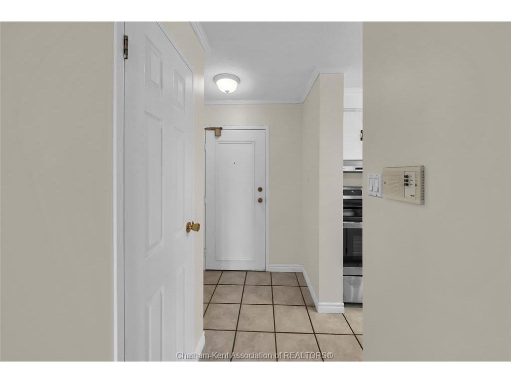









975


Grand

Avenue West, 304,
Chatham,




ON
N7L 4Z6

