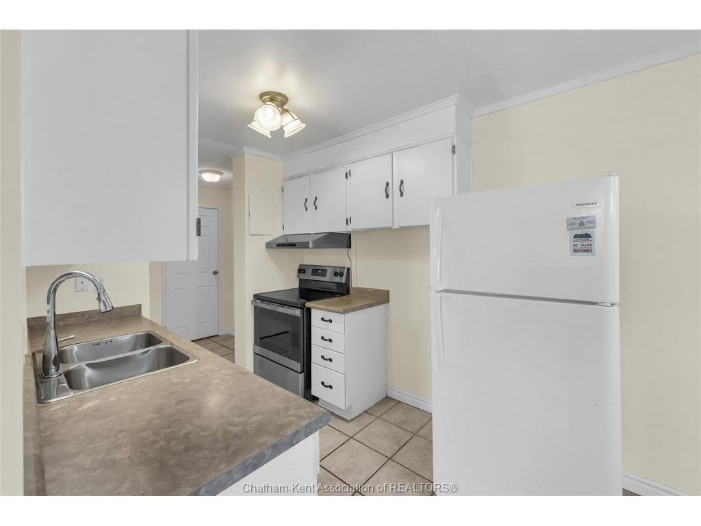 









975


Grand

Avenue West, 304,
Chatham,




ON
N7L 4Z6

