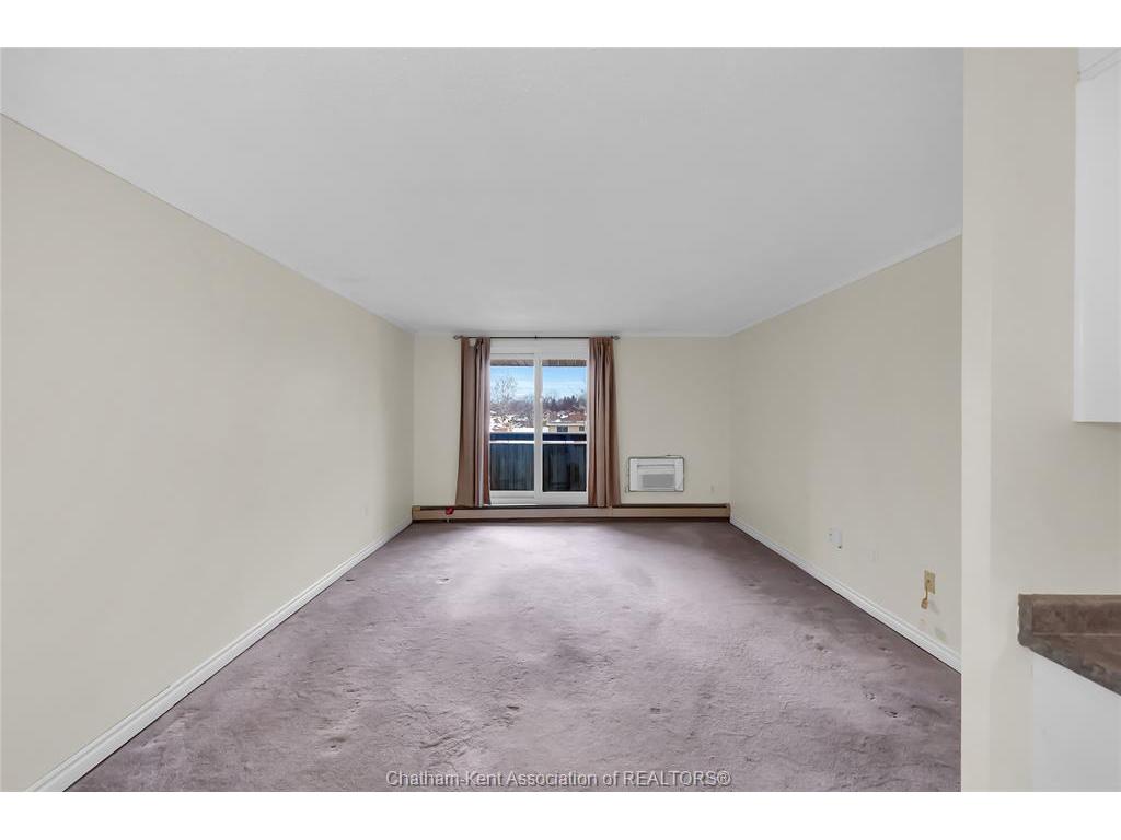 









975


Grand

Avenue West, 304,
Chatham,




ON
N7L 4Z6

