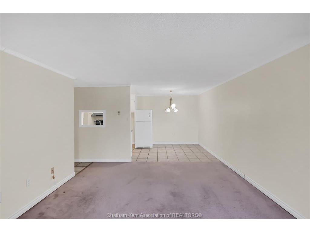 









975


Grand

Avenue West, 304,
Chatham,




ON
N7L 4Z6

