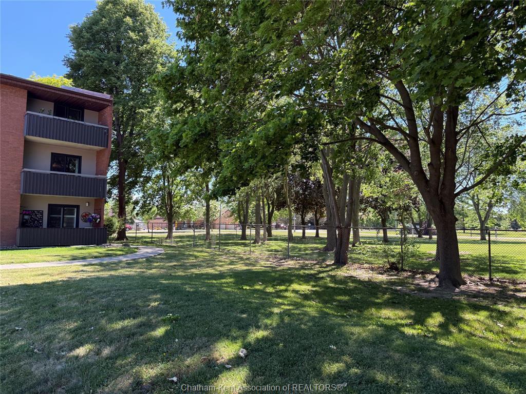 









975


Grand

Avenue West, 304,
Chatham,




ON
N7L 4Z6


